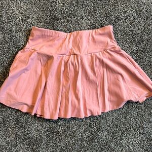 Halara new with tags! pink tennis/golf skirt- size: medium